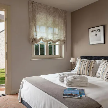 Villa Plushy Villa With Artistic Interiors Pool In Vabriga Tar-Vabriga