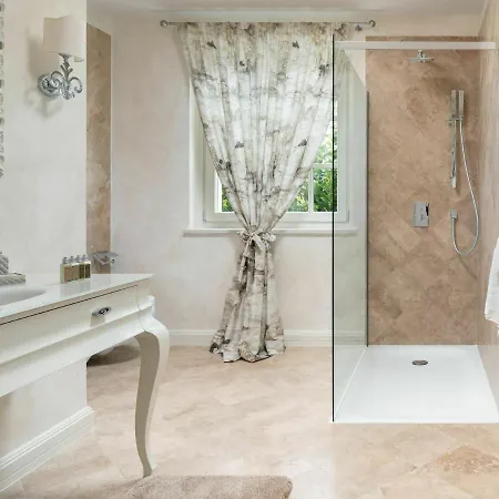 Plushy Villa With Artistic Interiors Pool In Vabriga * Tar-Vabriga
