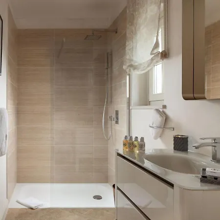 Plushy Villa With Artistic Interiors Pool In Vabriga * Tar-Vabriga