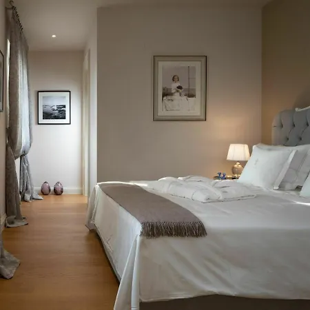 Plushy Villa With Artistic Interiors Pool In Vabriga Tar-Vabriga