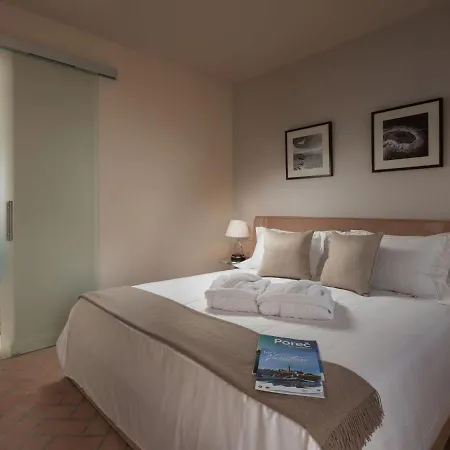 Plushy Villa With Artistic Interiors Pool In Vabriga * Tar-Vabriga